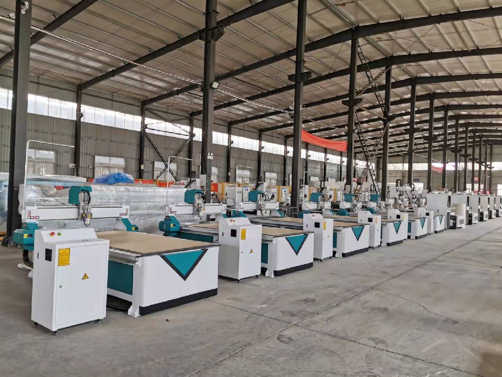 ?直排換刀加工中心有哪些設(shè)備優(yōu)勢(shì)！